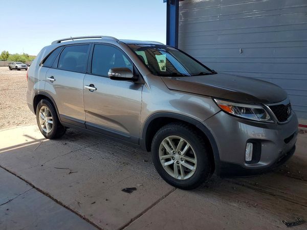 2015 KIA SORENTO GL