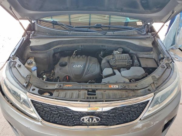2015 KIA SORENTO GL