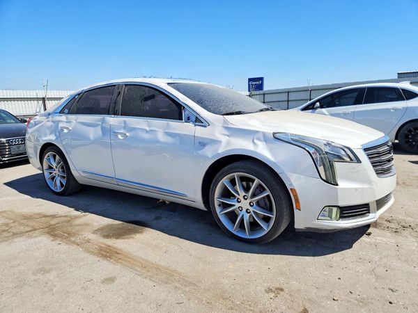 2018 CADILLAC XTS Premium Luxury