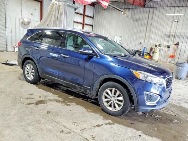 2017 KIA SORENTO L, LX
