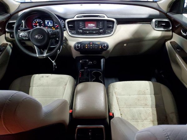 2017 KIA SORENTO L, LX