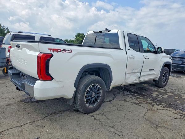 2023 TOYOTA TUNDRA SR5