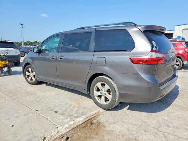 2017 TOYOTA SIENNA LE Mobility/LE