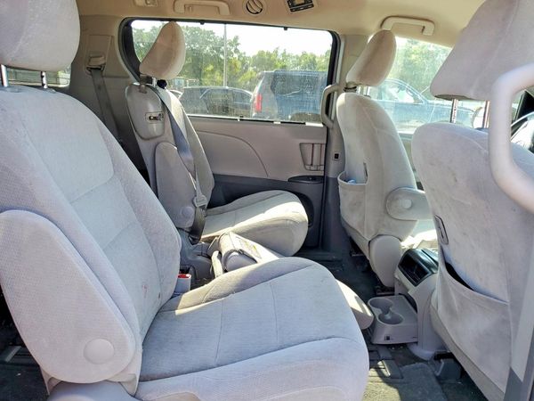 2017 TOYOTA SIENNA LE Mobility/LE