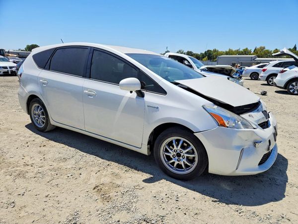 2014 TOYOTA PRIUS V TH