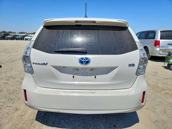 2014 TOYOTA PRIUS V TH