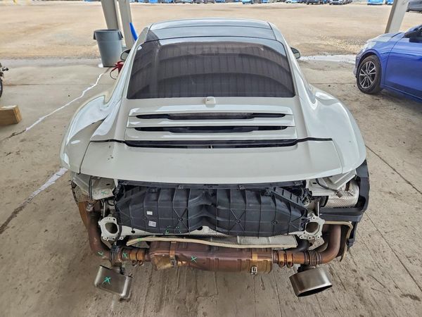 2014 PORSCHE 911 Base (2WD), 4 (4WD)