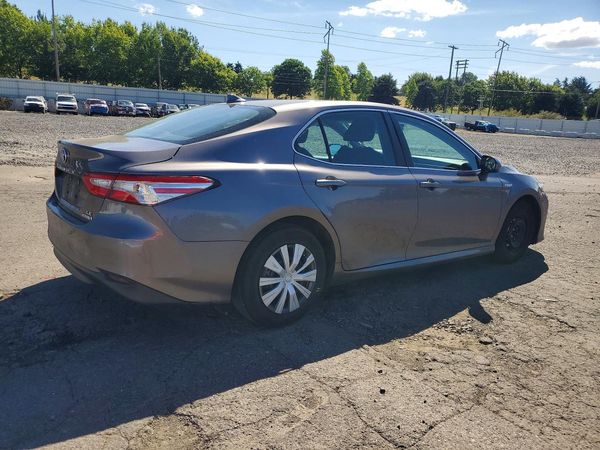 2020 TOYOTA CAMRY LE Hybrid