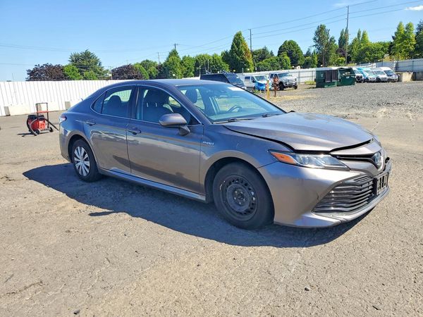 2020 TOYOTA CAMRY LE Hybrid