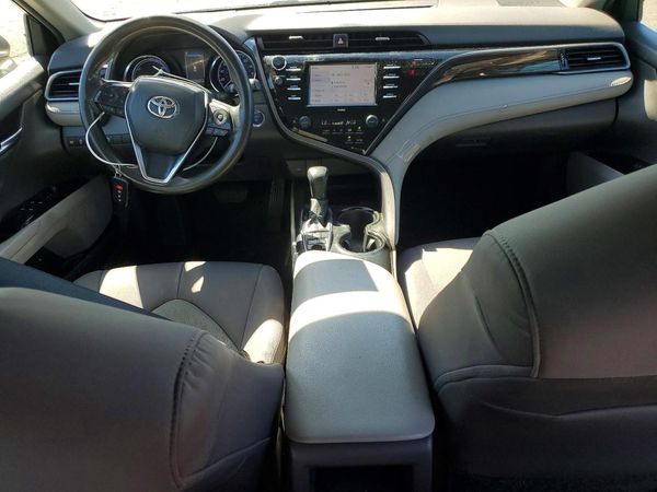 2020 TOYOTA CAMRY LE Hybrid
