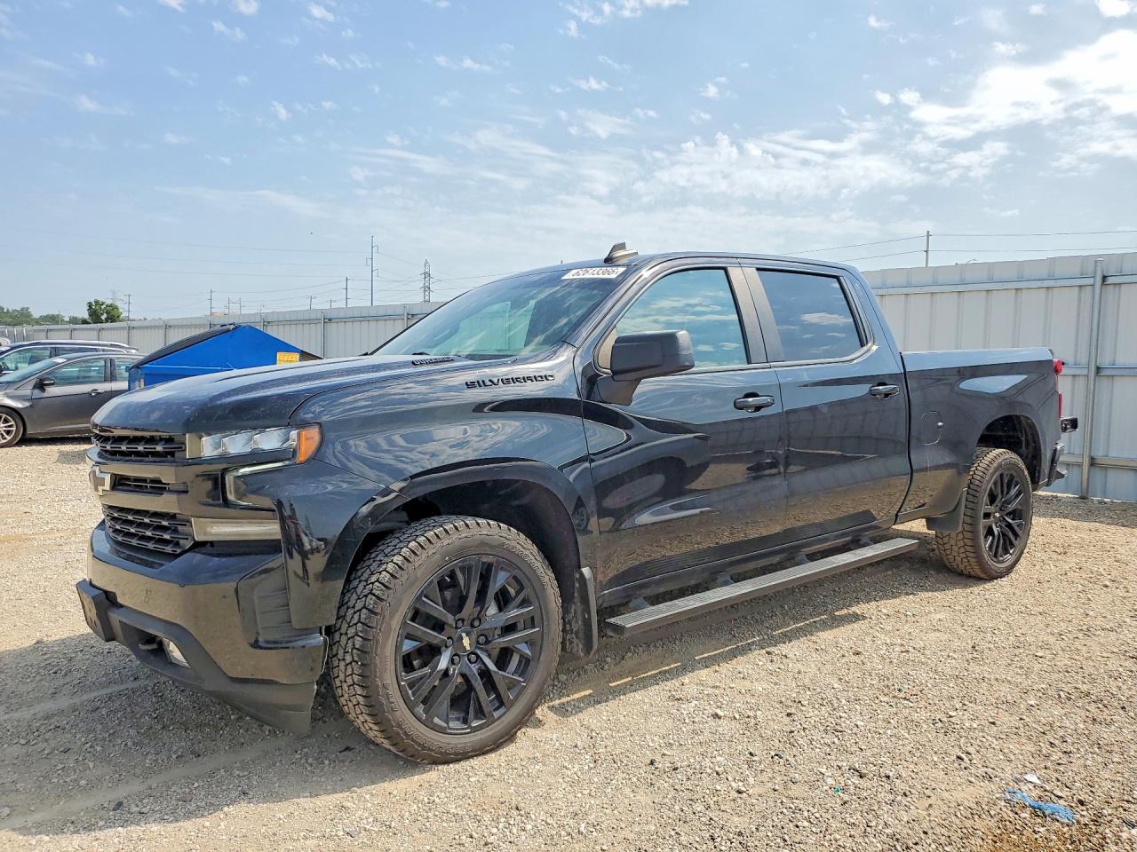 2021 CHEVROLET SILVERADO RST — Front 3/4