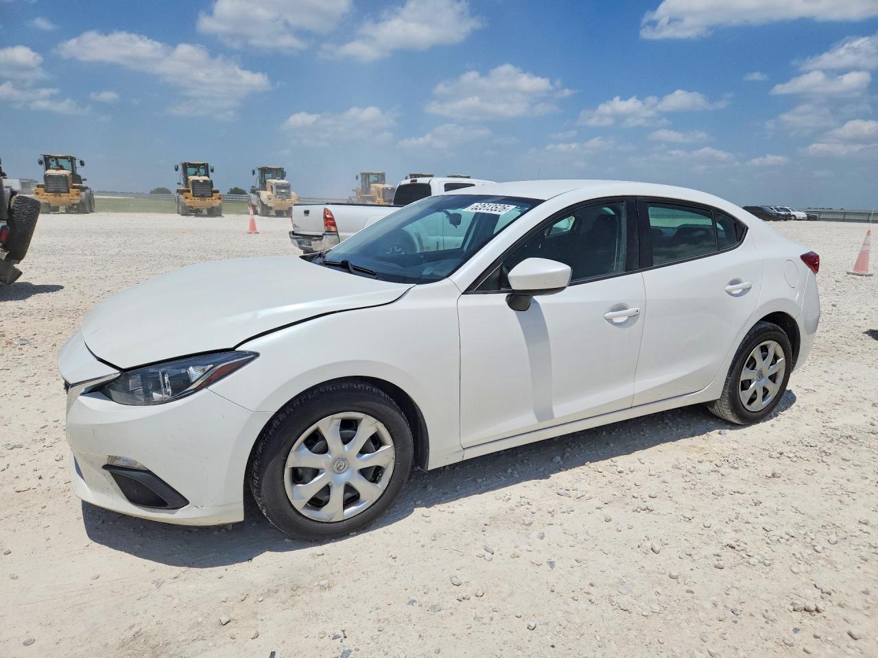 2016 MAZDA 3 SV/Base