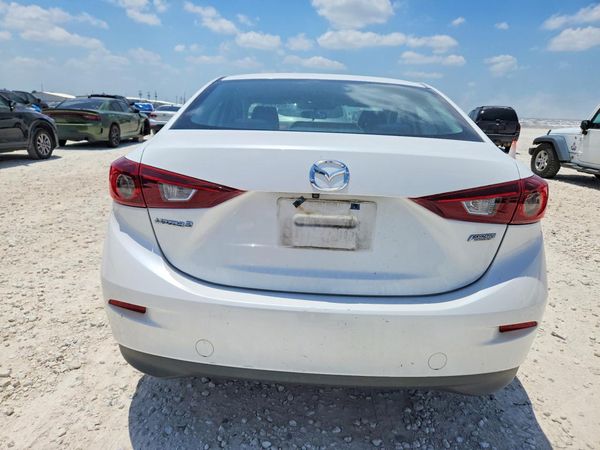2016 MAZDA 3 SV/Base