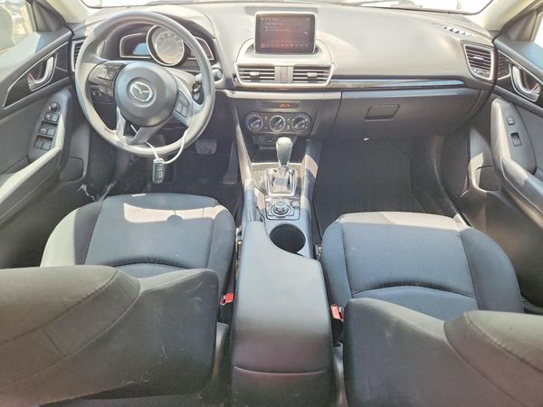 2016 MAZDA 3 SV/Base