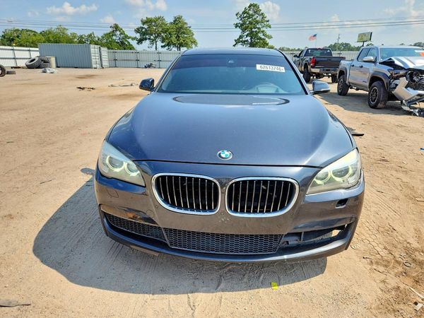 2015 BMW 740 xDrive