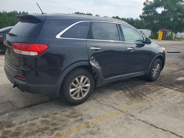 2017 KIA SORENTO L, LX