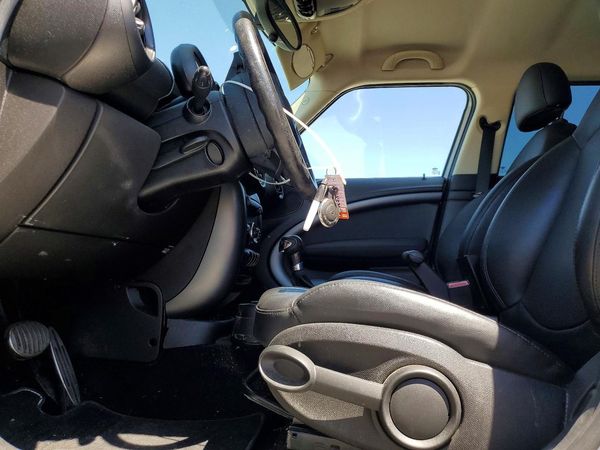 2014 MINI COOPER