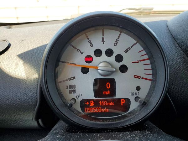 2014 MINI COOPER
