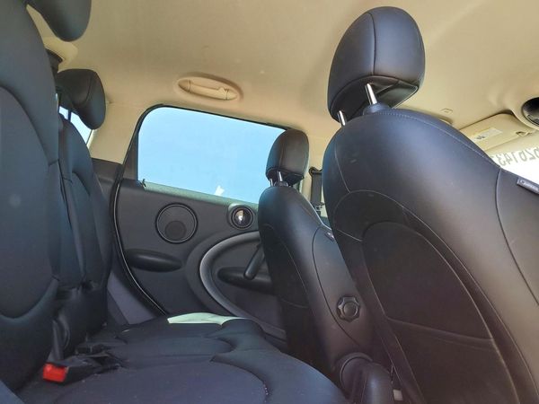 2014 MINI COOPER