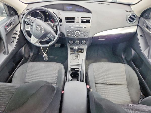 2013 MAZDA 3 Touring/GS