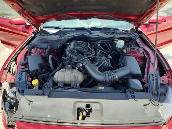 2017 FORD MUSTANG V6 Coupe