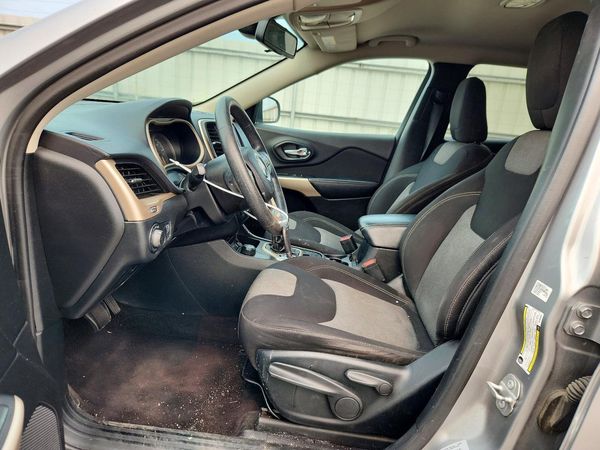 2017 JEEP CHEROKEE SPORT 4X4