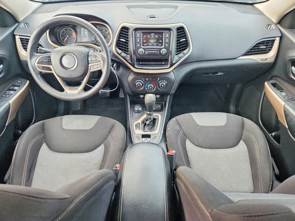 2017 JEEP CHEROKEE SPORT 4X4