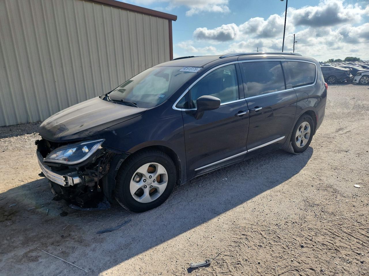 2017 CHRYSLER PACIFICA Touring L Plus