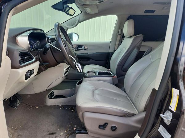 2017 CHRYSLER PACIFICA Touring L Plus