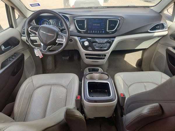 2017 CHRYSLER PACIFICA Touring L Plus