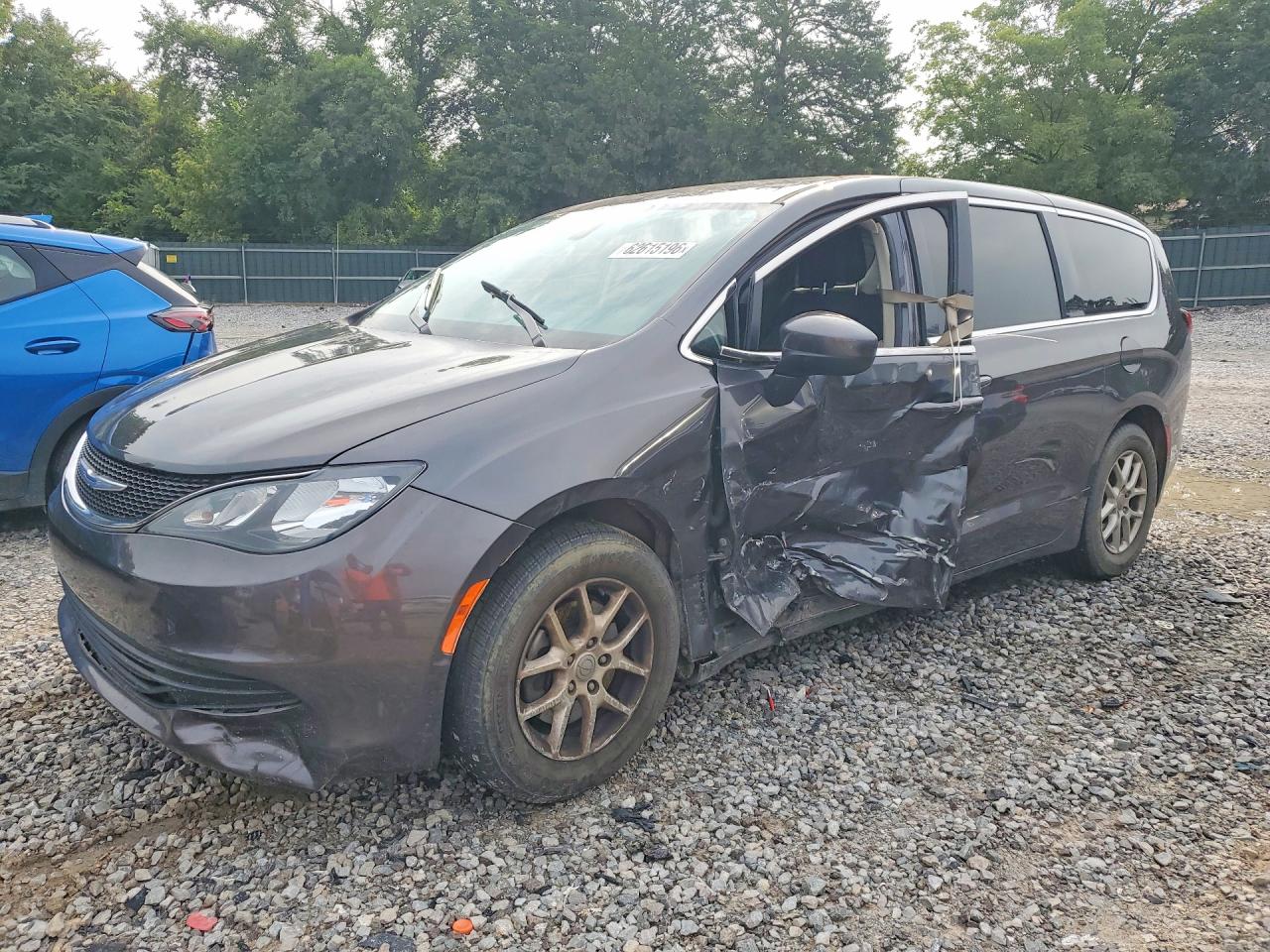 2020 CHRYSLER VOYAGER