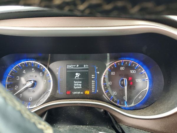 2020 CHRYSLER VOYAGER