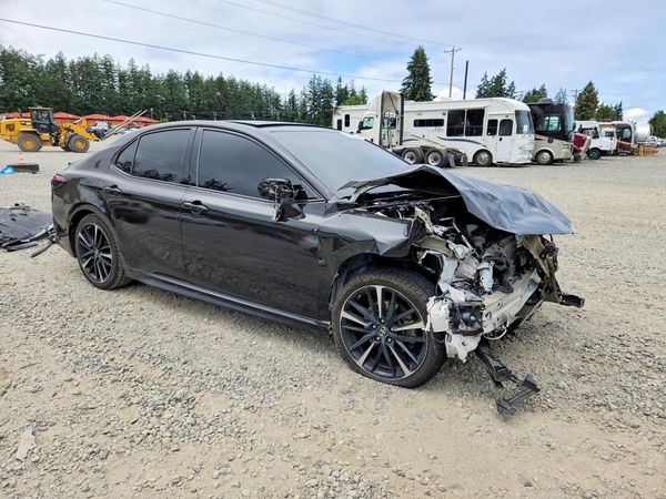 2019 TOYOTA CAMRY XSE — Passenger 3/4