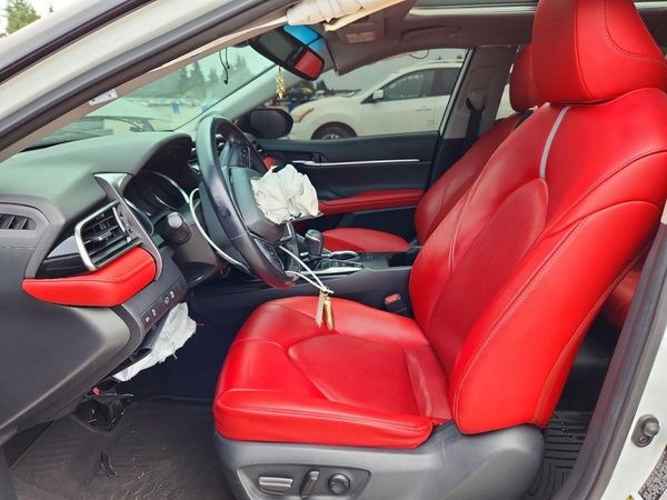 2019 TOYOTA CAMRY XSE — DENT