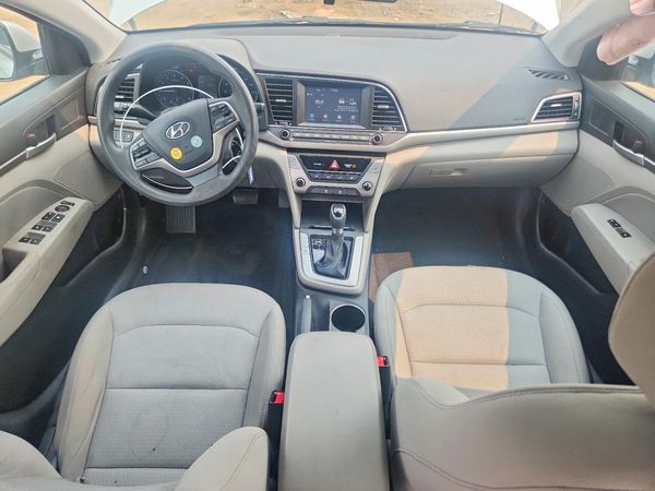 2017 HYUNDAI ELANTRA