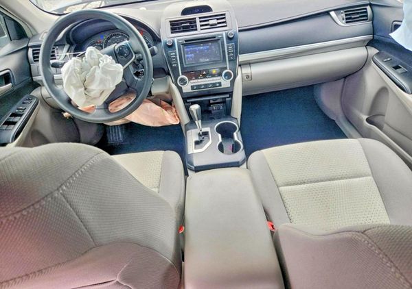 2014 TOYOTA CAMRY