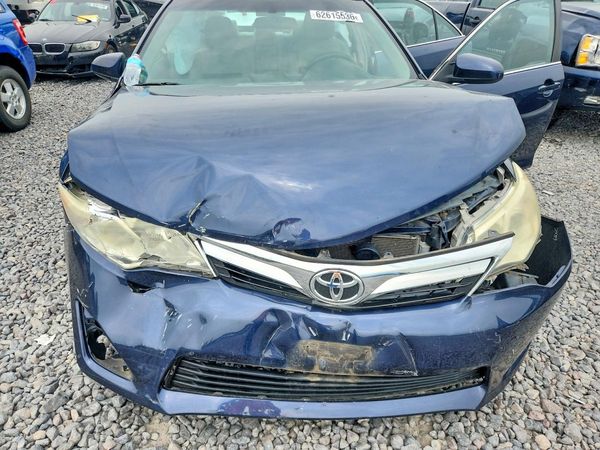 2014 TOYOTA CAMRY