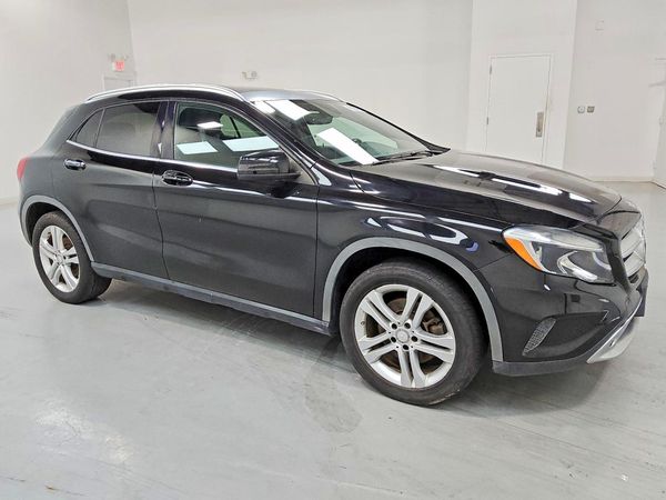 2016 MERCEDES-BENZ GLA GLA250-4M