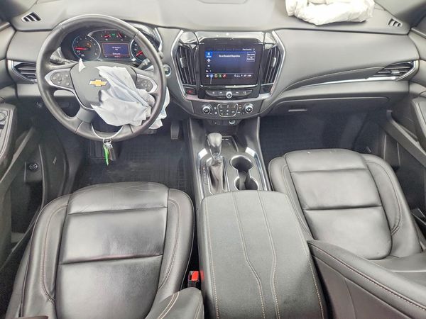 2022 CHEVROLET TRAVERSE LT