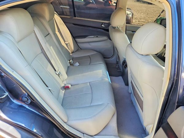 2013 INFINITI G37
