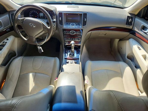 2013 INFINITI G37