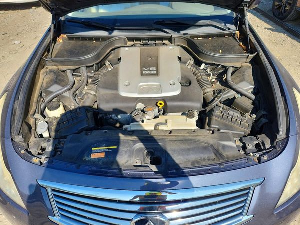2013 INFINITI G37