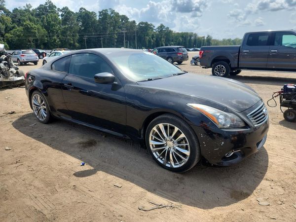 2013 INFINITI G37 — Passenger 3/4