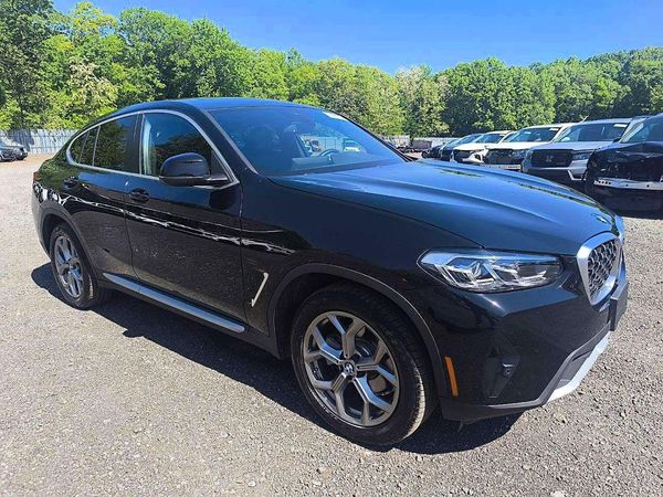 2025 BMW X4 xDrive 30i