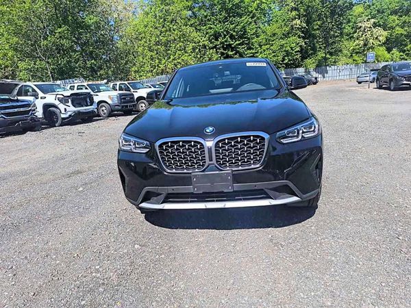 2025 BMW X4 xDrive 30i