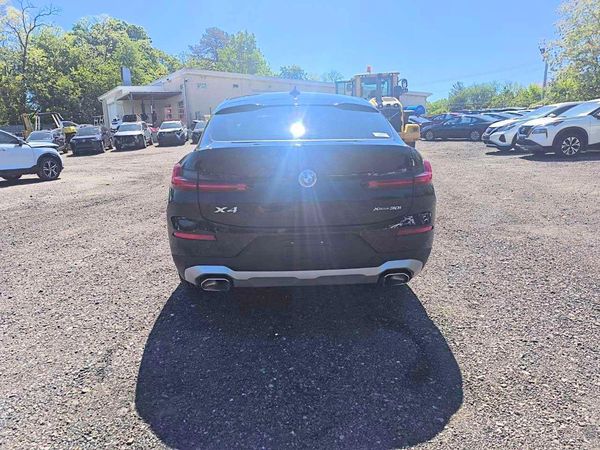 2025 BMW X4 xDrive 30i