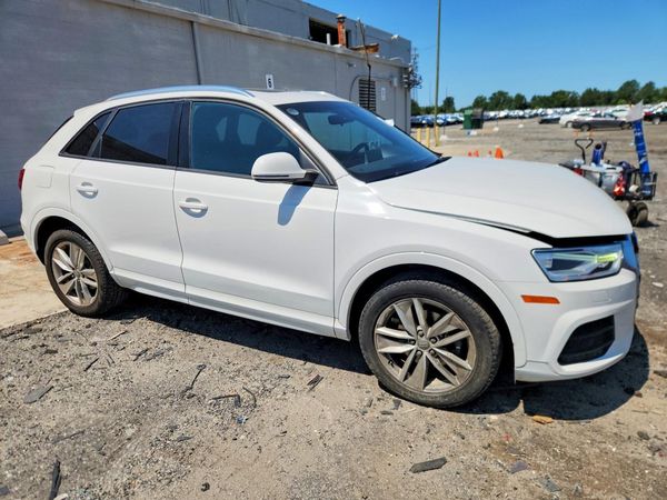 2017 AUDI Q3 quattro Premium