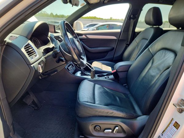 2017 AUDI Q3 quattro Premium