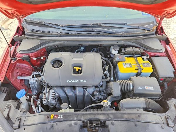 2017 HYUNDAI ELANTRA