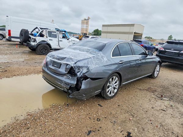2017 MERCEDES-BENZ E E300-4M